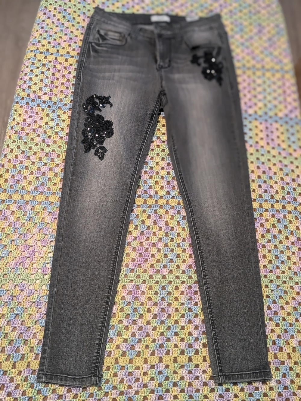 kensie Jeans Embellished Black Gray Women's Skinny Jeans Size 2 Black‎ Roses